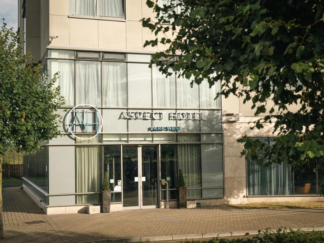 Aspect Hotel Park West Clondalkin Exterior foto